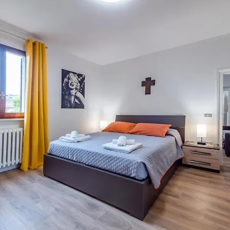 Apartment Marilyn Tra Centro E Mare