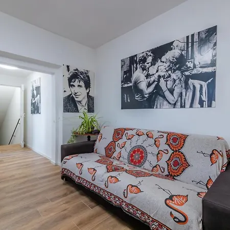Apartment Marilyn Tra Centro E Mare