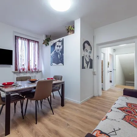 Marilyn Tra Centro E Mare Apartment *